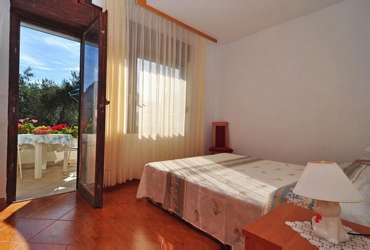 Apartments Jerina Sukosan Luaran gambar