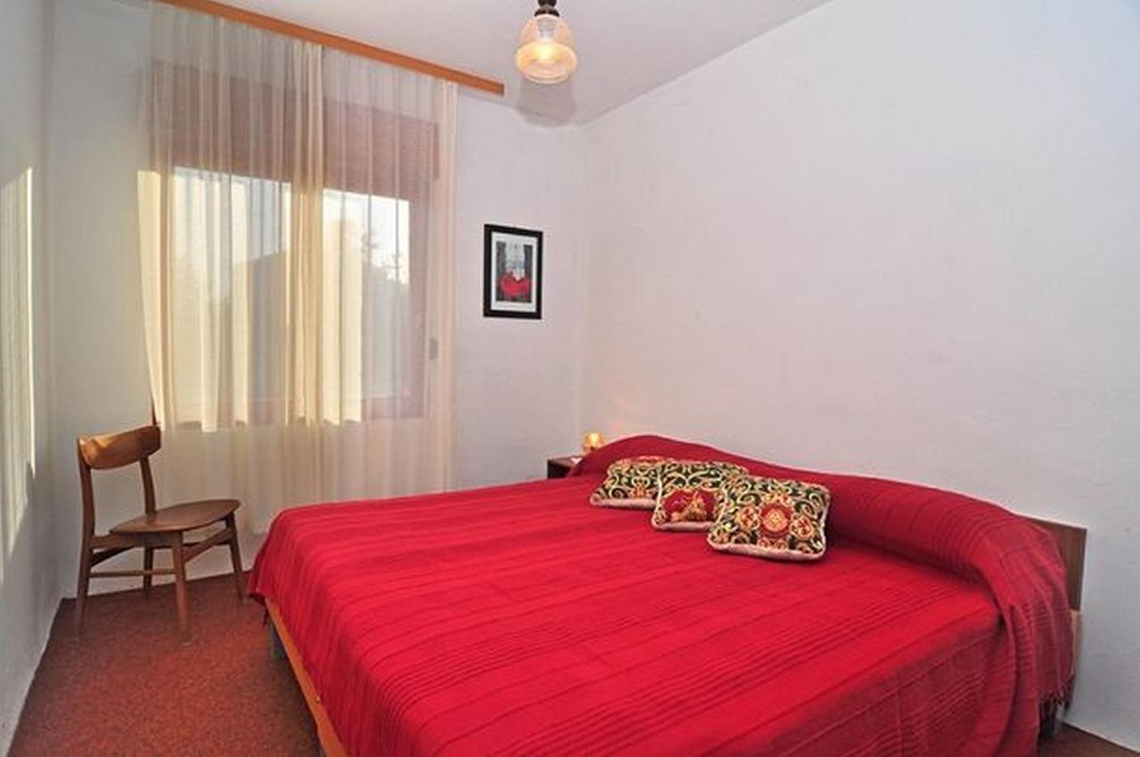 Apartments Jerina Sukosan Luaran gambar